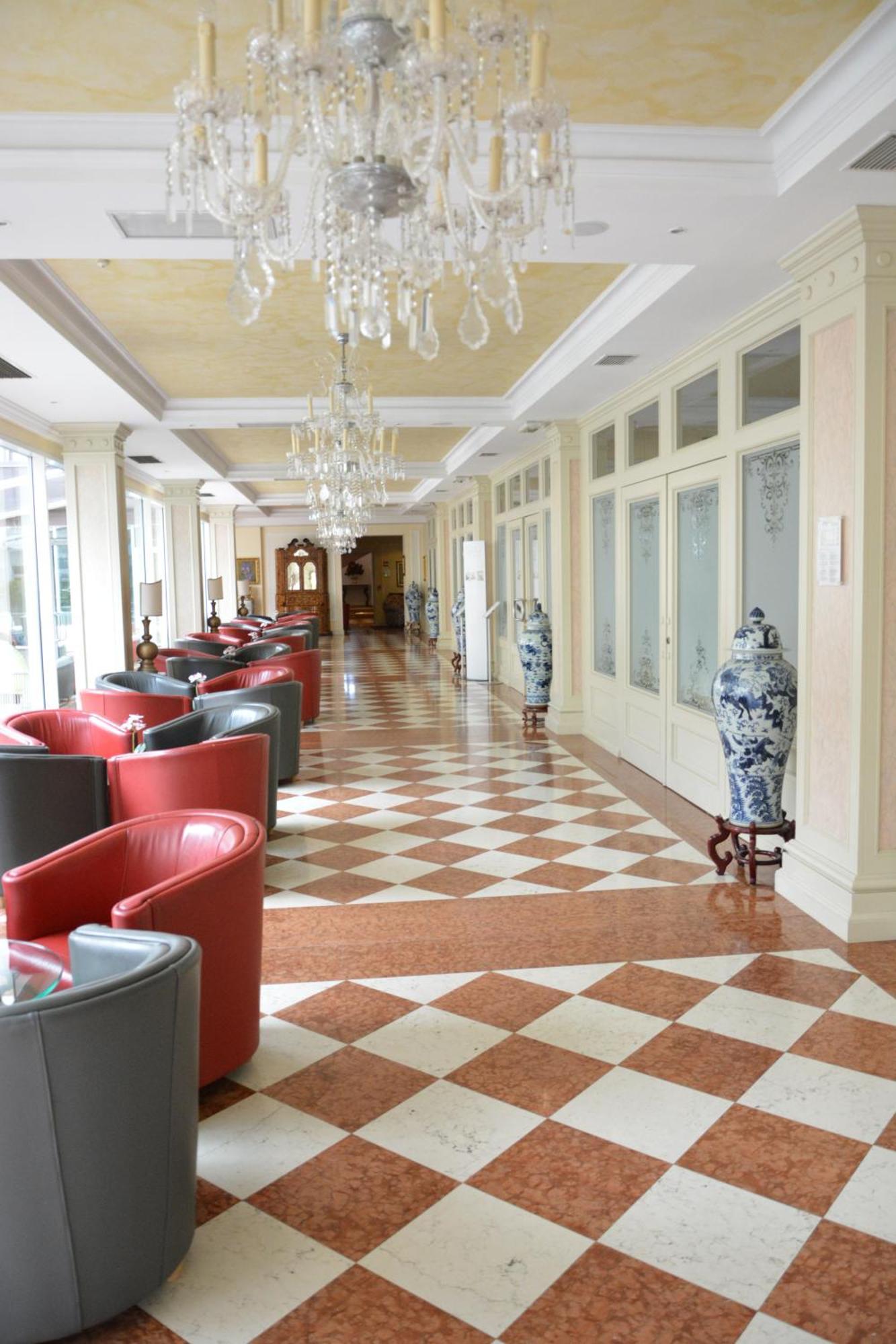 แกรนด์ โฮเทล ลิเบอร์ตี้ Hotel ริวาเดลการ์ดา ภายนอก รูปภาพ